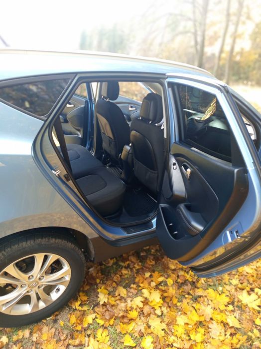 Hyundai ix 35 сів і поїхав