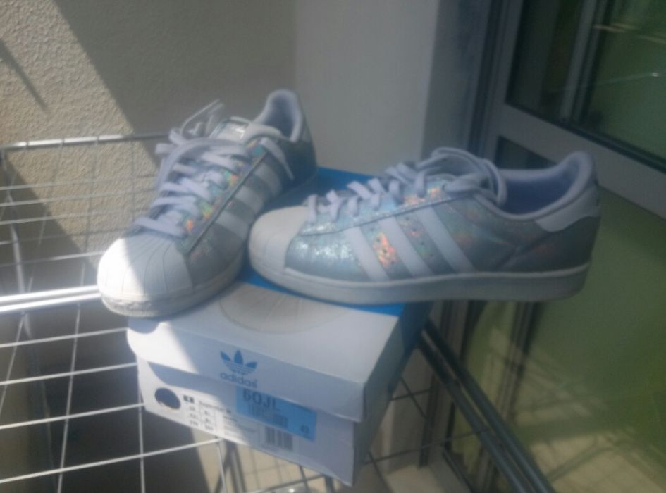 Adidas Superstar