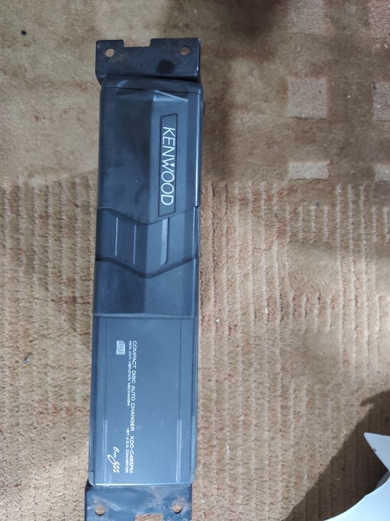 Caixa de CDs KENWOOD