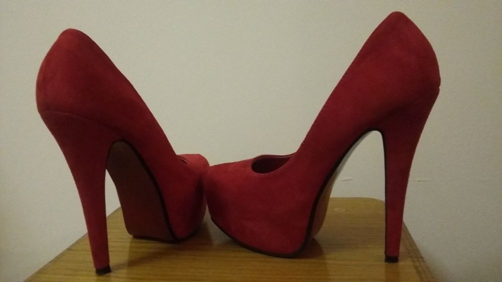 Продам туфлі у відмінному стані