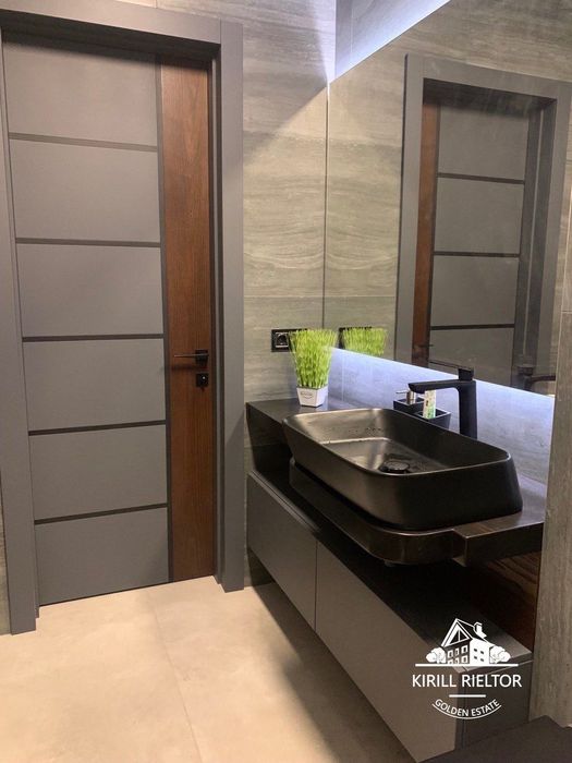 В  городке "Золотые Ключи"  продается новый таунхаус с ремонтом