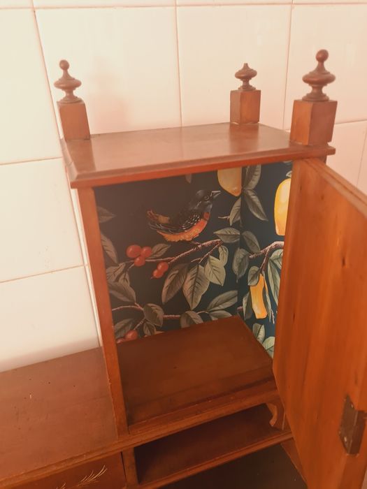 Pequena secretária
