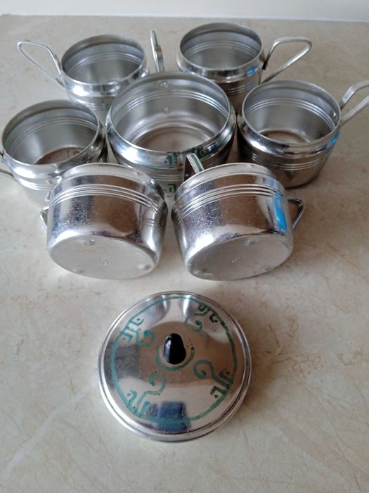 Uchwyty do szklanek 6 sztuk i cukiernica PRL.