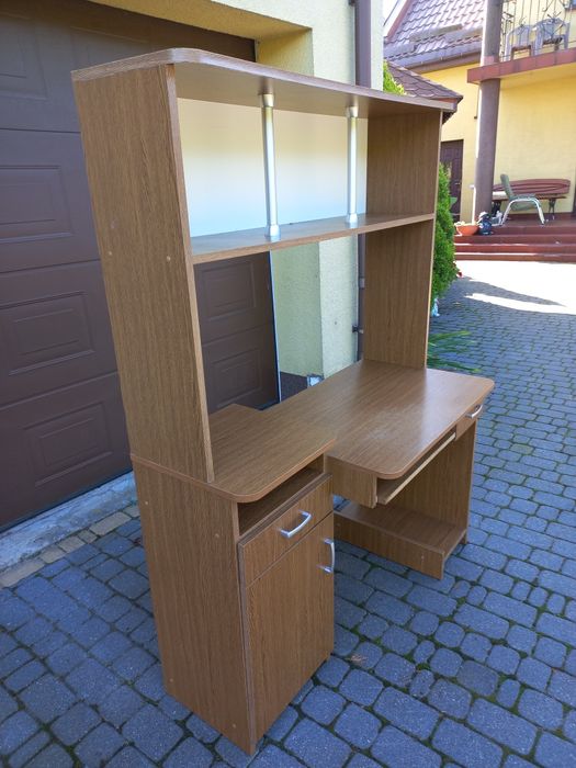 Biurko używane transport