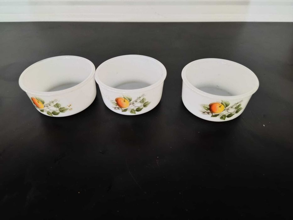 3 Taças Vidro Opalino – 8 cm