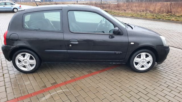 Sprzedam Renault Clio 2005 rok 1.2 75  KM