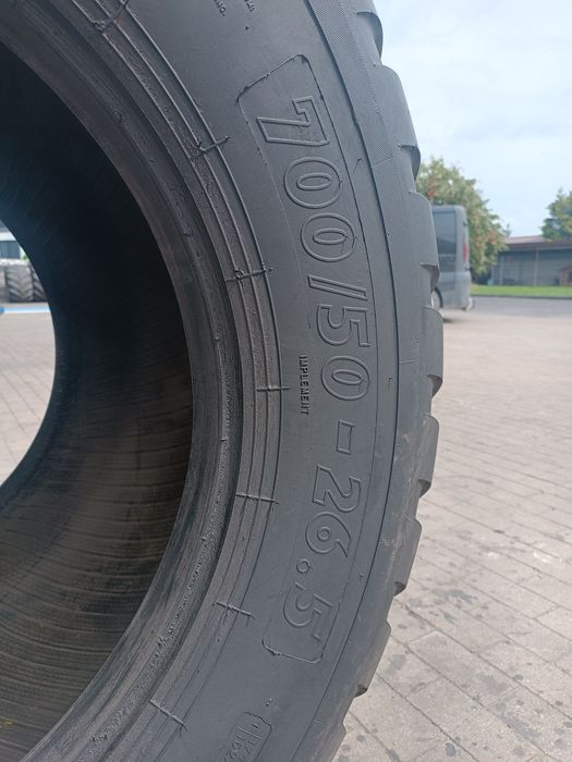 700/50-26.5 BKT Flotation 648 700/50R26.5