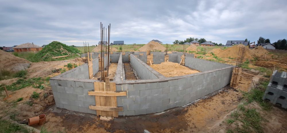 Budowa domów, płyty fundamentowe docieplenia pianapur, regipsy,remonty