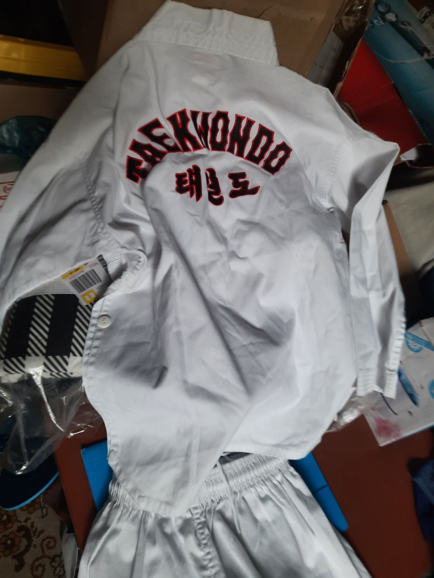 Dobok strój do treningu taekwondo kimono 140