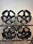4 FELGI ALU. HONDA CRV,CHRYSLER 300M, GRAND VOYAGER, DODGE CALIBER,NITRO,TOWN&amp;COUNTRY 18&#039;&#039; 8J ET40