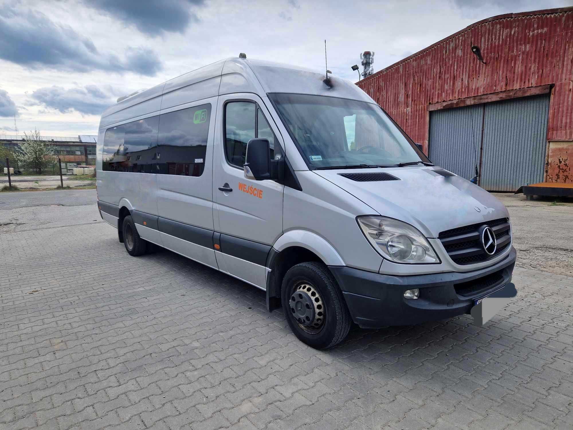 Autobus Mercedes Sprinter 519