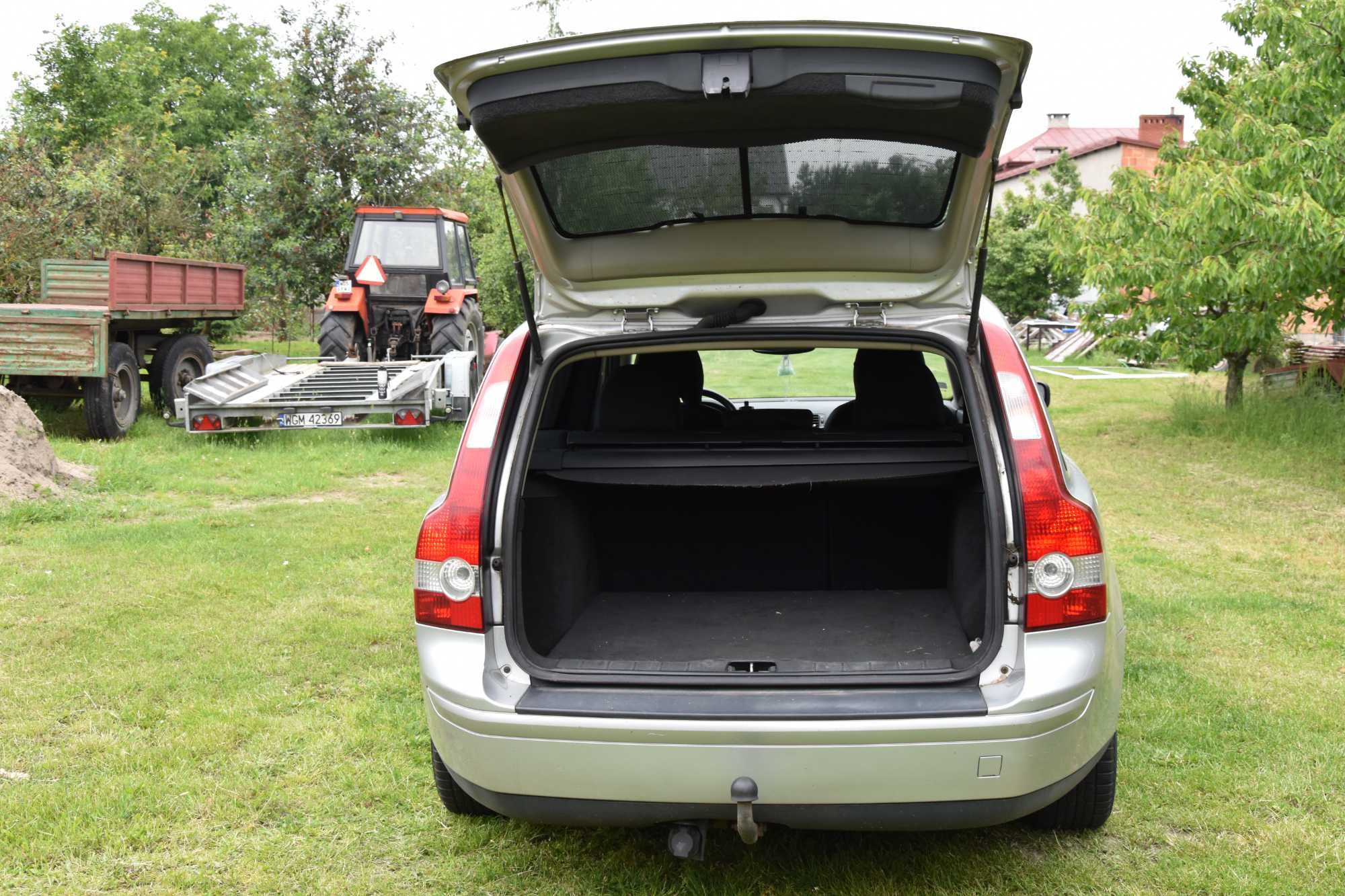 SPRZEDAM VOLVO V50 z 2004 roku