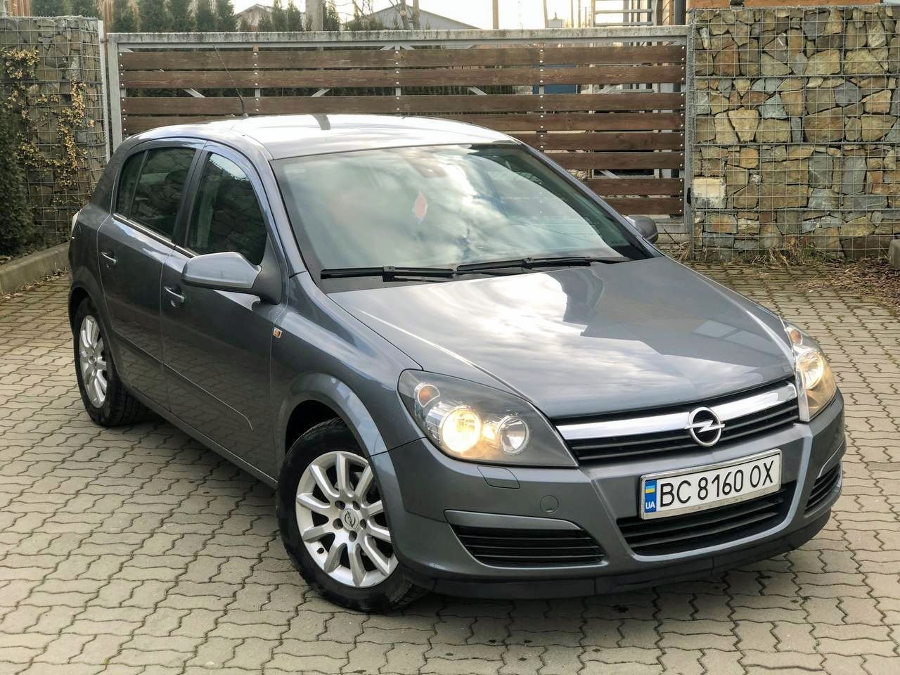 Продам Opel Astra H