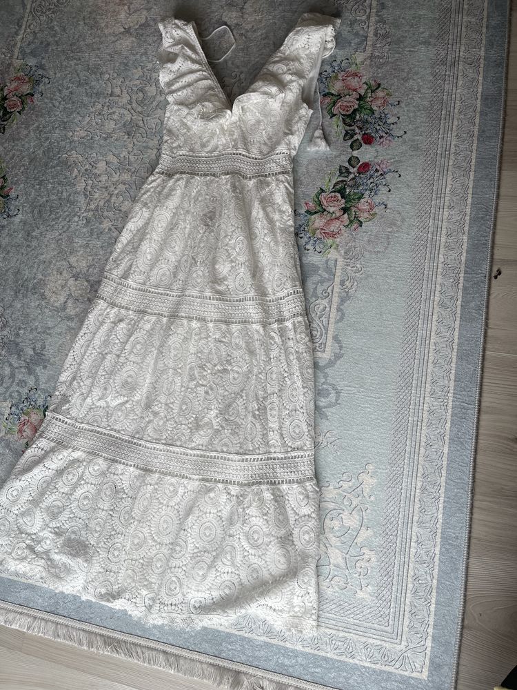 Nowa sukienka koronkowa L/xl maxi długa