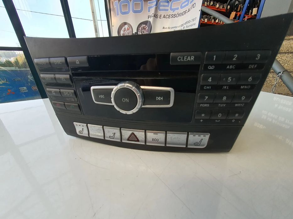 Radio MercedesBenz EClass W212 / A2129008524
