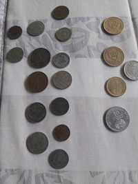 Lote de varias moedas de colecao