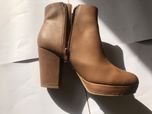 Botas cabedal castanho