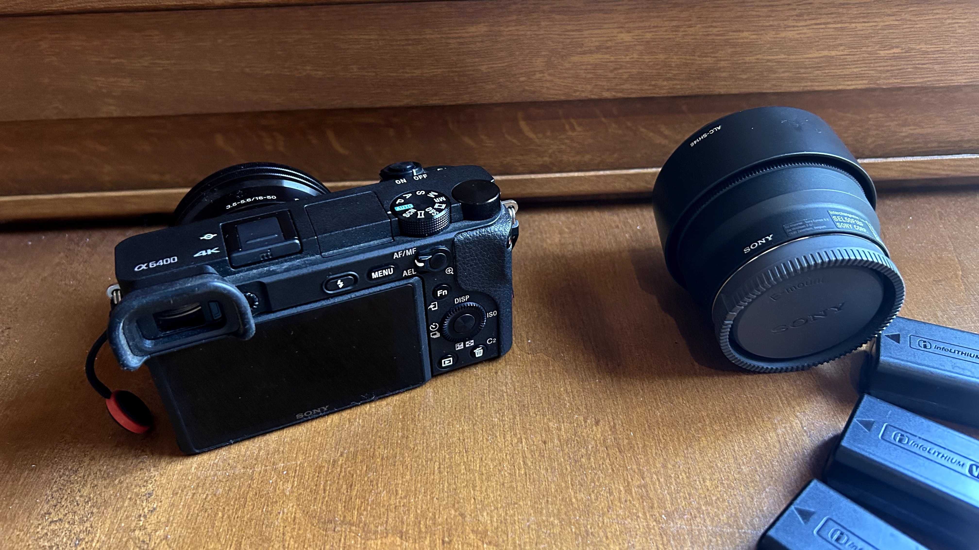 Sony A6400 + 4 Baterias + Carregador