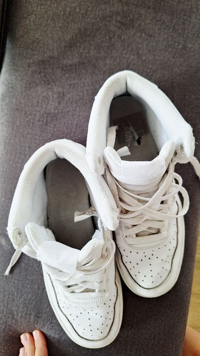 Buty Nike Sneakersy r.39 białe wysokie trampki