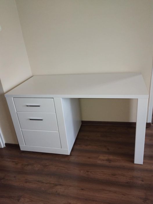 Biurko  biale używane