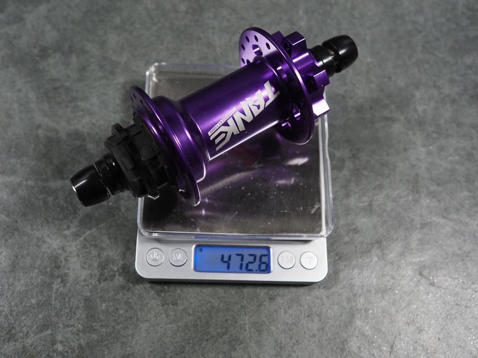 piasta Tanke Dirt 135x10mm, mocna, głośna, 32H, na maszynach