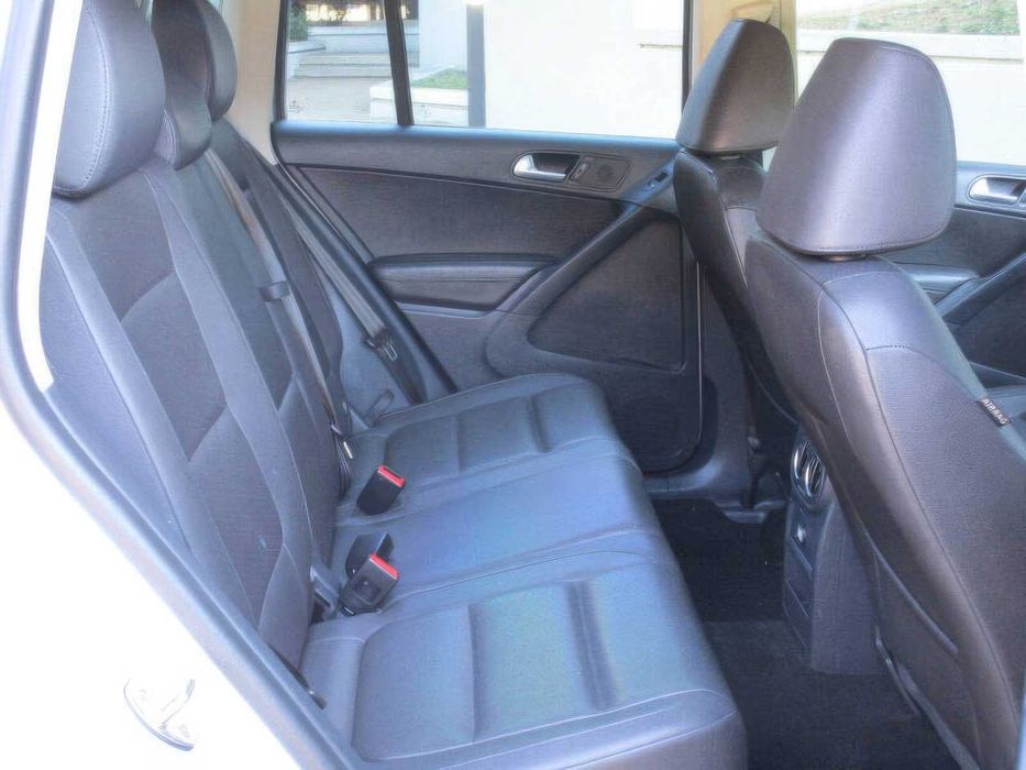 Volkswagen Tiguan      2016