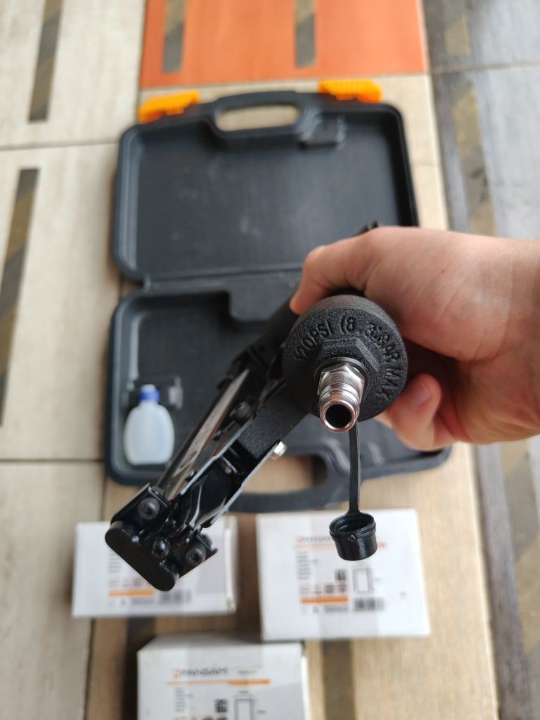 Zszywacz pneumatyczny Neo Tools