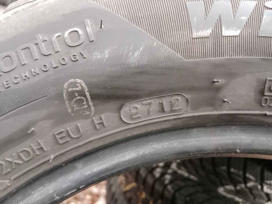 Opona używana zimowa 195/65R15 Hankook Winter i Cept Evo 1szt.