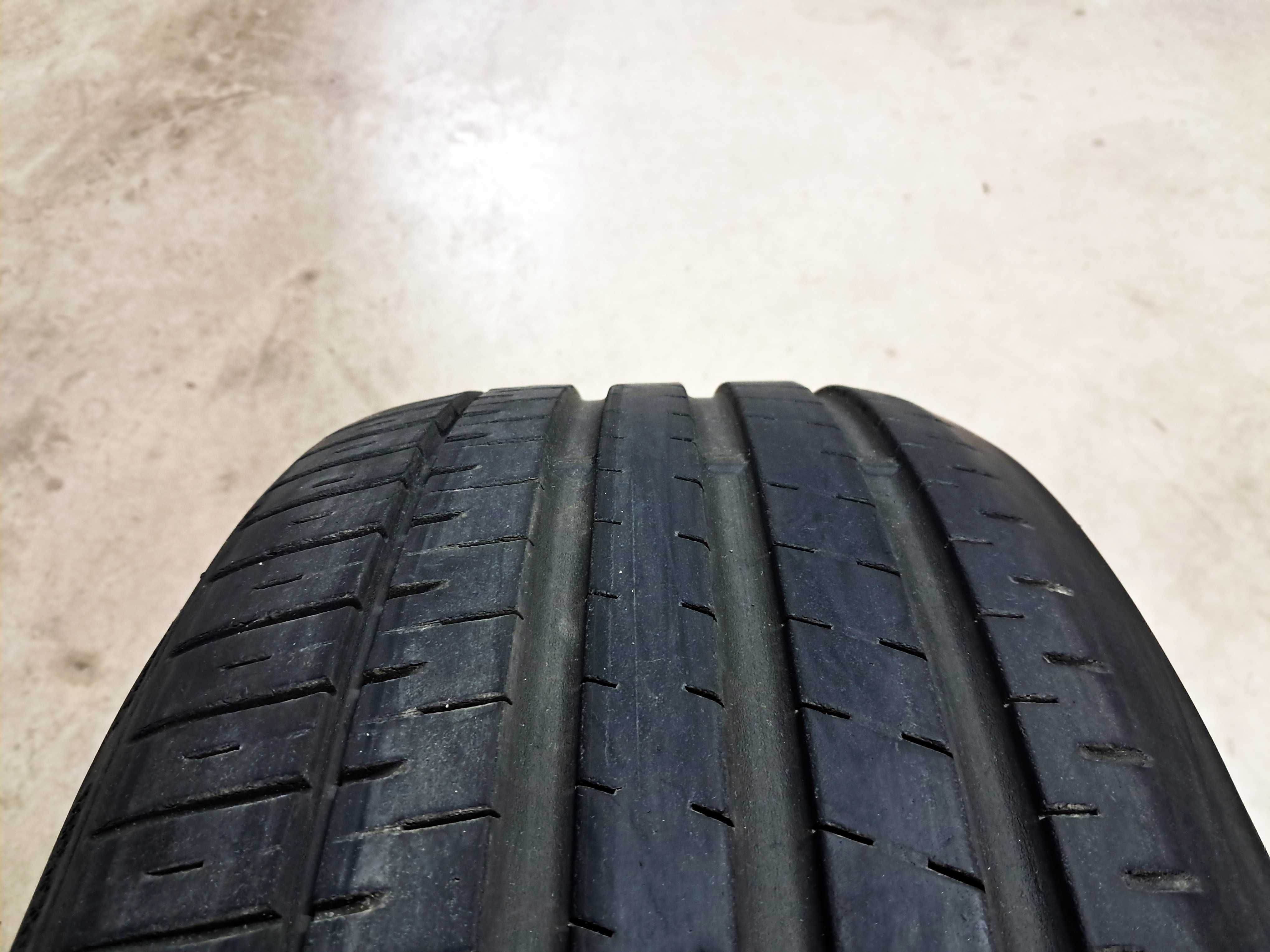 opona letnia Falken Azenis FK510 215/35 R19 stan idealny 6,5mm