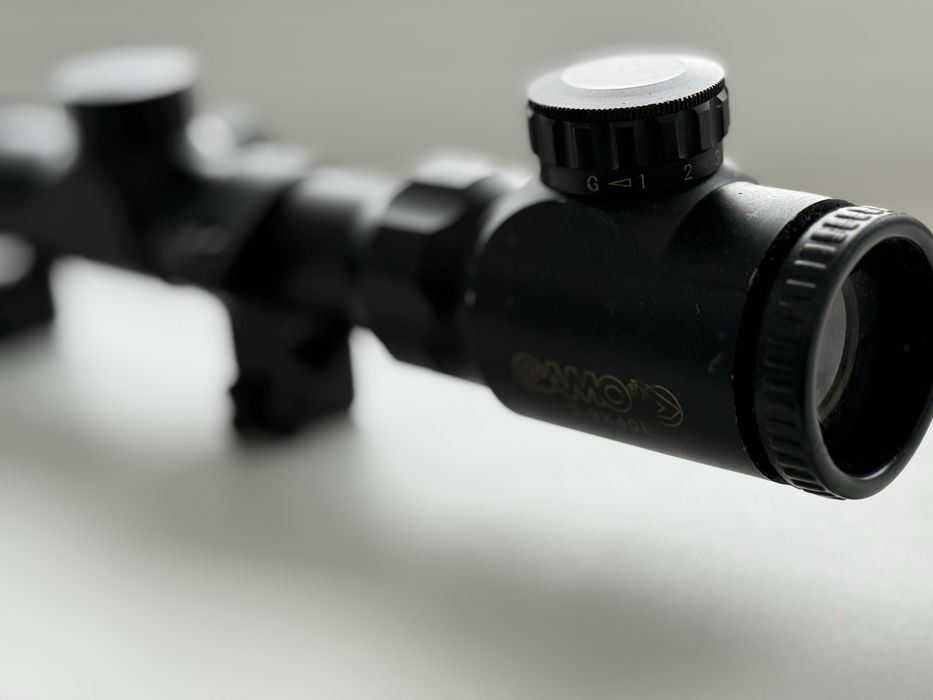 Приціл військовий в хорошому стані