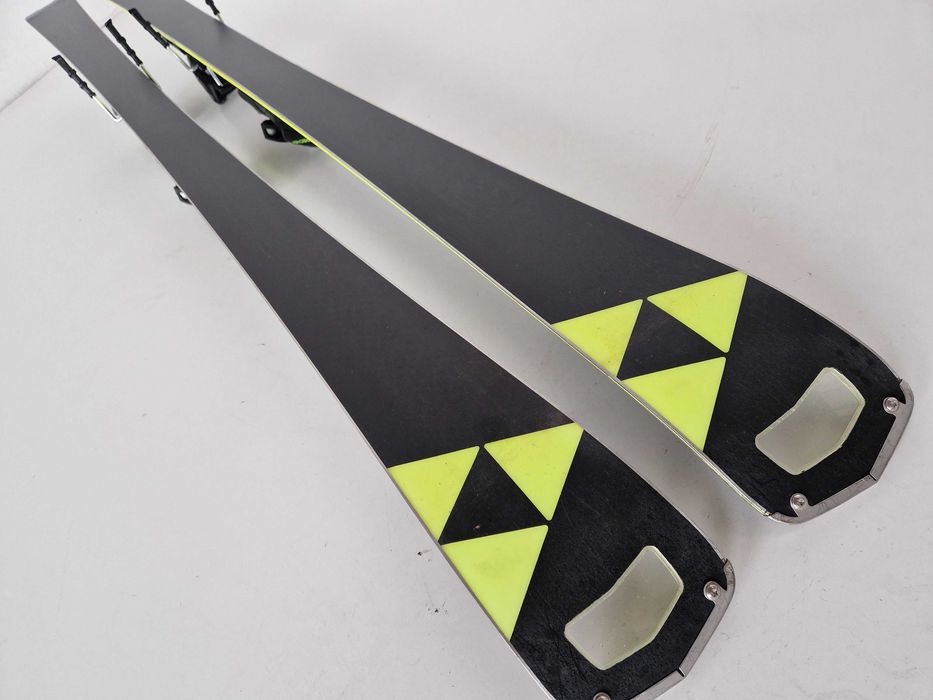 Narty Fischer RC4 SC 160 cm (1)