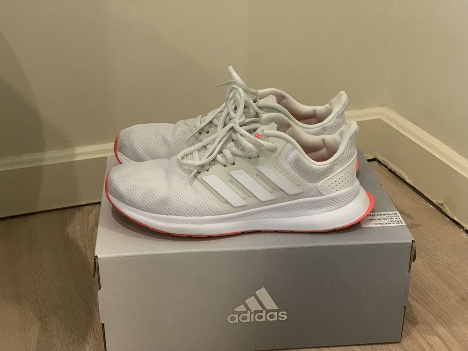Sapatilhas nike e adidas