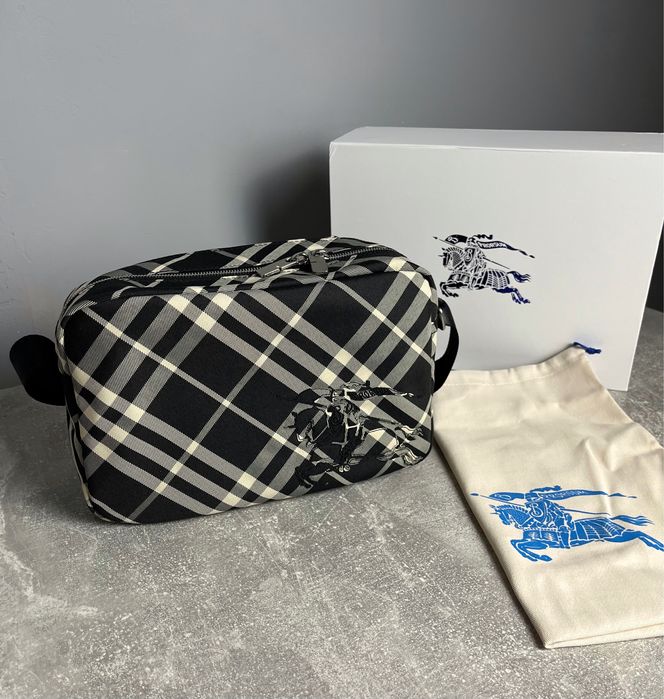 Burberry сумка Black Check heron palm chrome loro island чорна