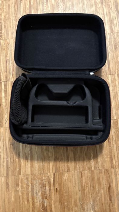 Walizka na akcesoria i konsole Nintendo Switch w stanie bardzi dobrym