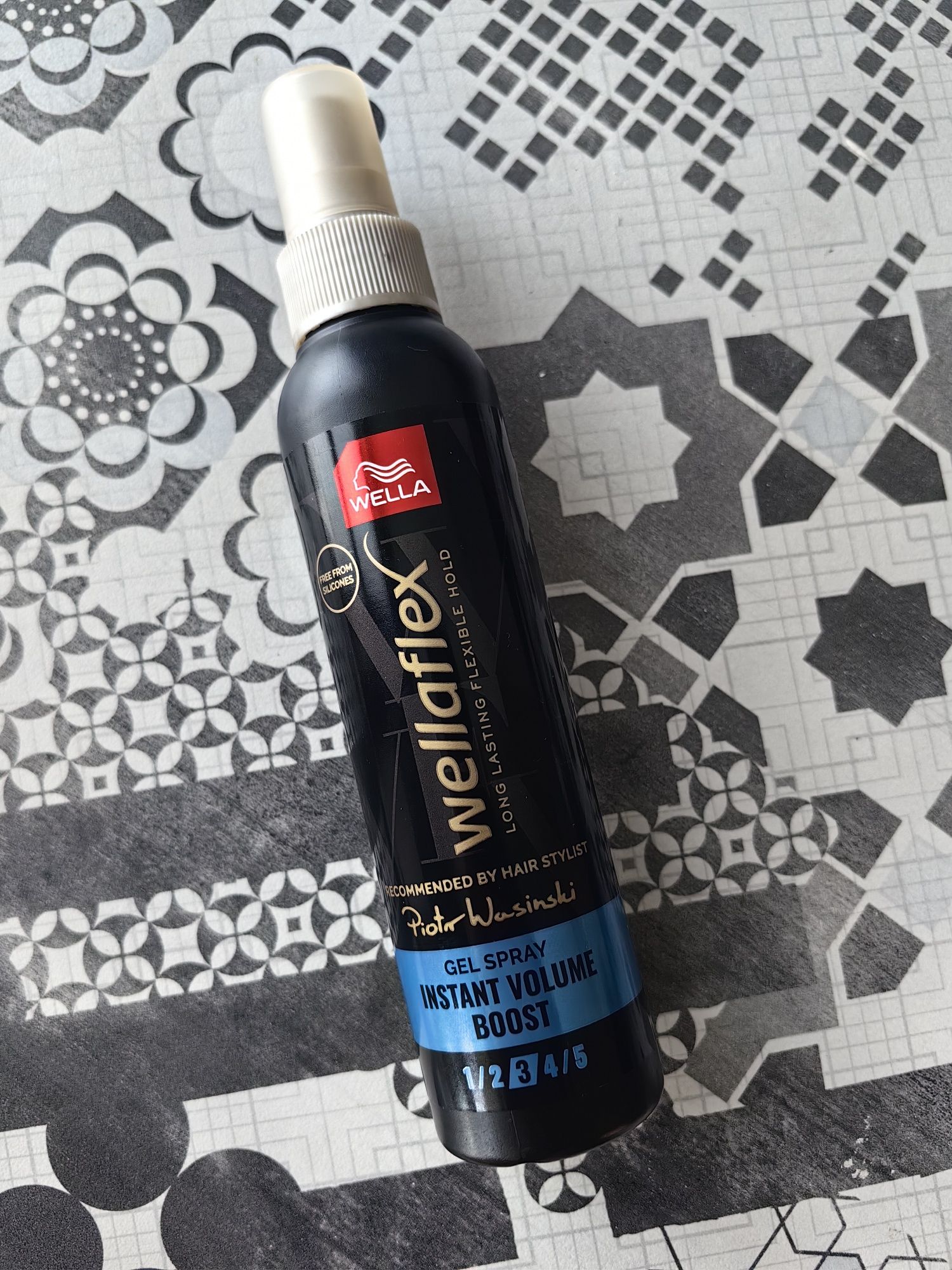 Wella Wellaflex Instant Volume Boost Żel w sprayu 150 ml