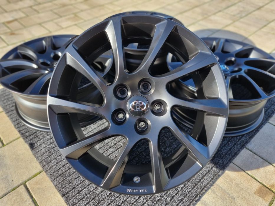 Toyota 17 Felgi alu 5x114,3 Yaris Corolla RAV4 C-HR Prius Auris Camry