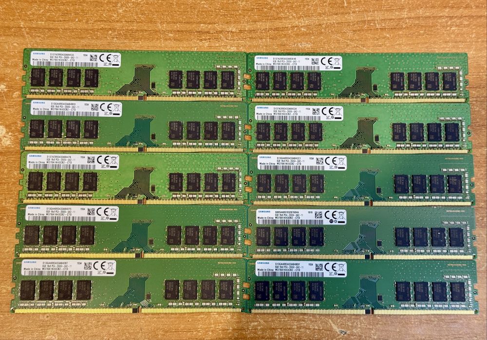 Серверная память 8gb 2Rx8 DDR4 PC4 - 2400T/ 2133P ECC REG