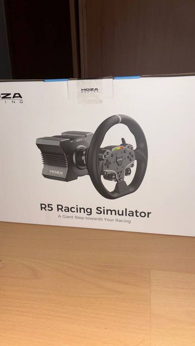 Volante Moza Racing R5