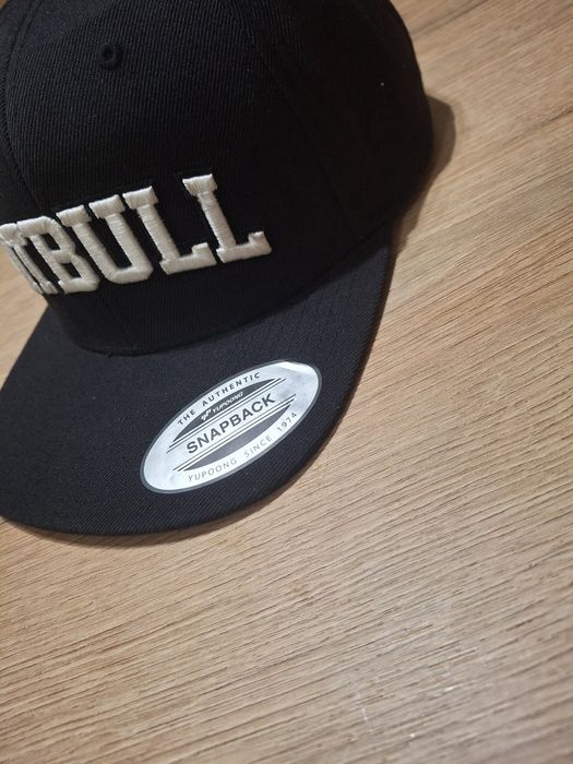 Czapka z daszkiem pitbull