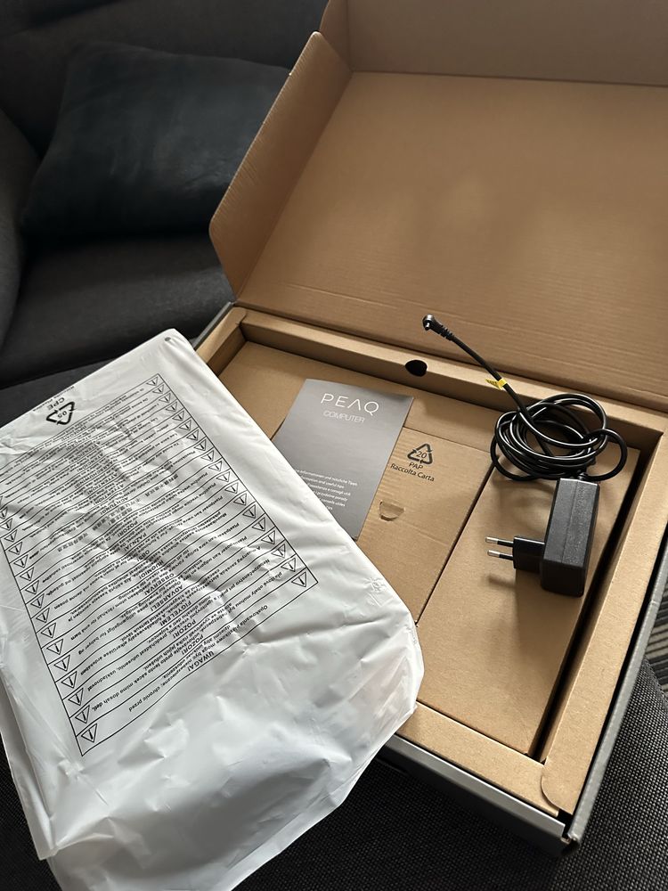 Laptop peaq 15 cali mało używany