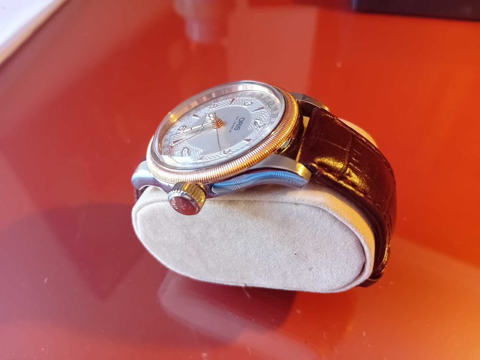 Oris modelo célebre - estado praticamente novo