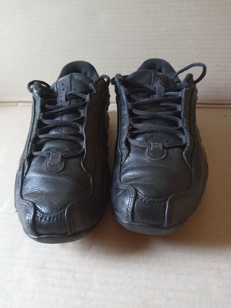Кроссовки nike chikara 40 размер