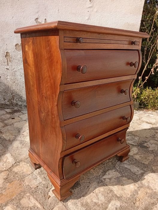 Camiseiro/mesa de cabeceira