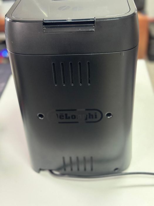 Ekspres De Longhi Magnifica Plus