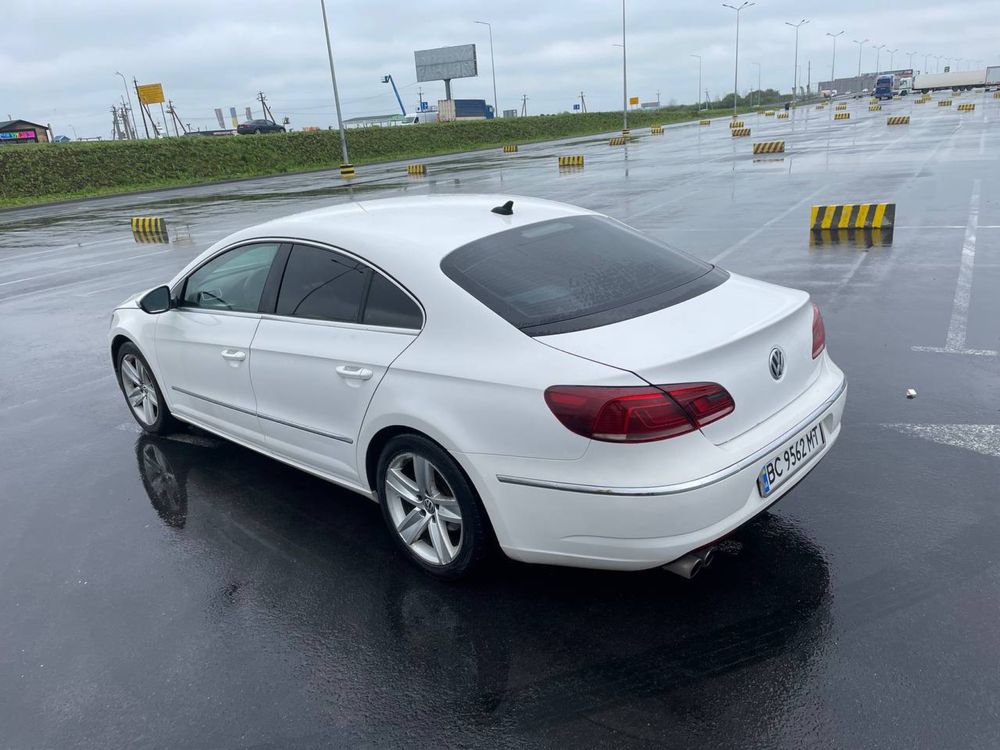 Продам Volkswagen Passat CC 2014 року