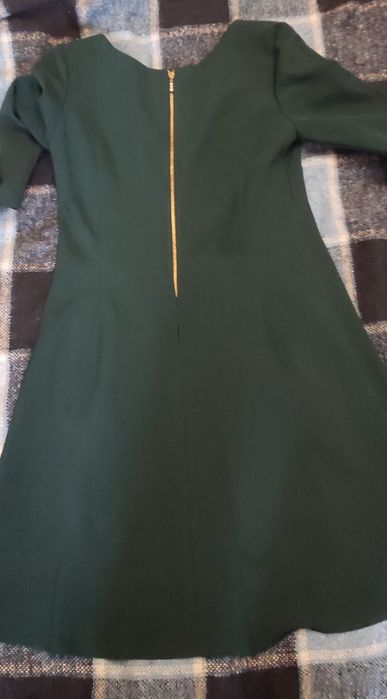 Сукні в гарному стані