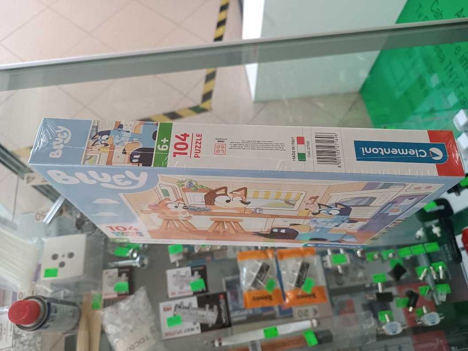OUTLET:Puzzle Clementoni Bluey 38x27cm 104 peças
