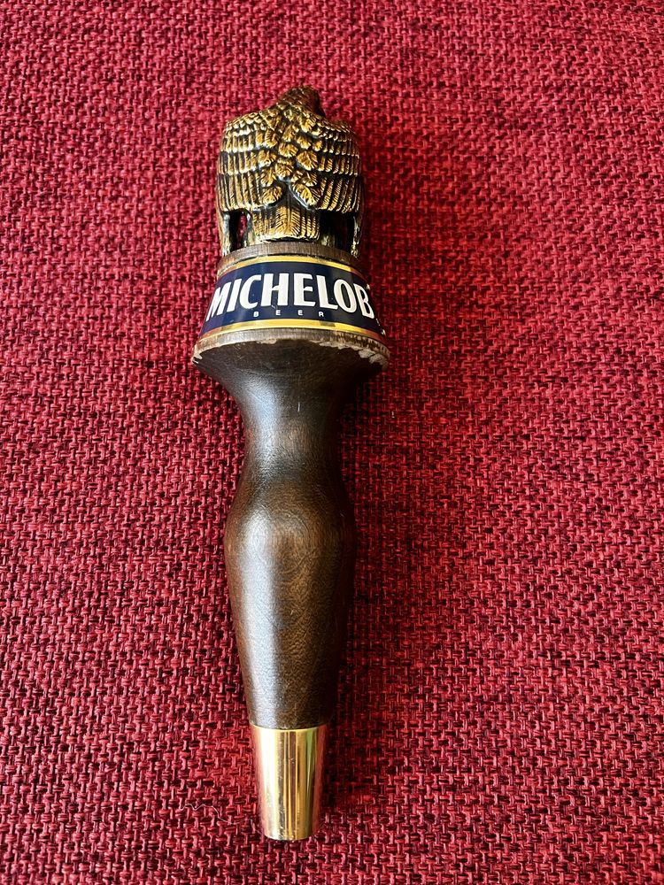 Rączka kranu do piwa beczkowego marki Michelob