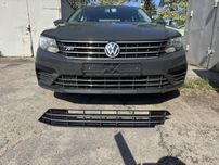 Решетка бампера Passat B8 NMS R Line