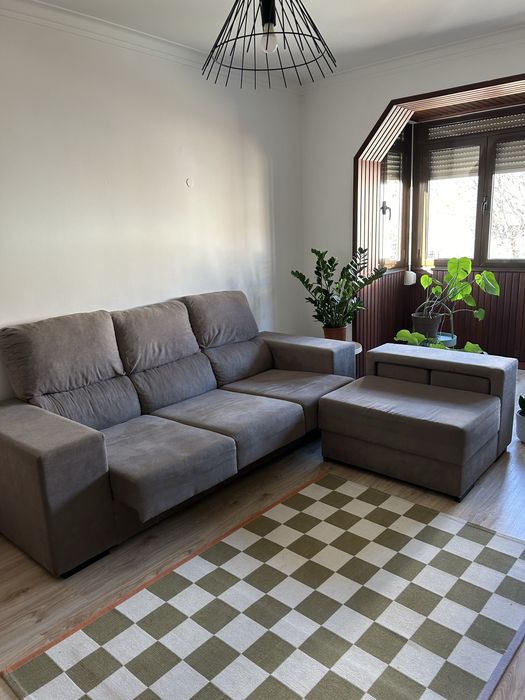 Sofá com Chaise Long – Em ótimo estado!